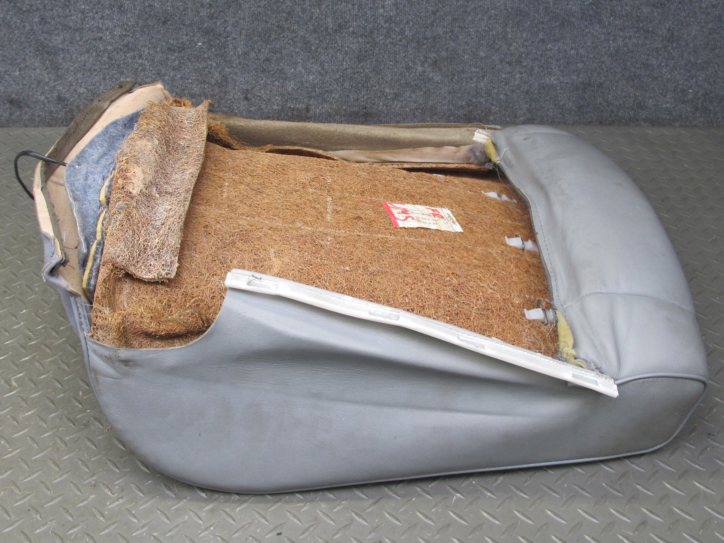 86-88 Mercedes W126 Sedan Front Right Seat Upper Leather Backrest Cushion OEM