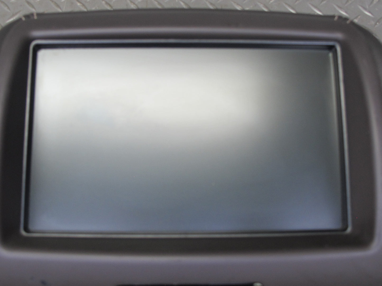2013-2017 Land Range Rover L405 Front Left Leather Headrest w Screen Espresso