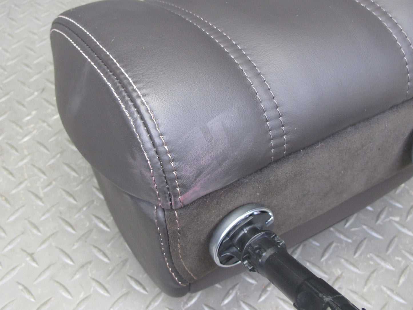 2013-2017 Land Range Rover L405 Front Left Leather Headrest w Screen Espresso
