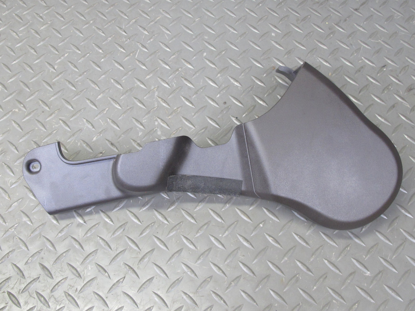 2013-2017 Land Range Rover L405 Front Left Seat Recline Trim Cover Set of 2