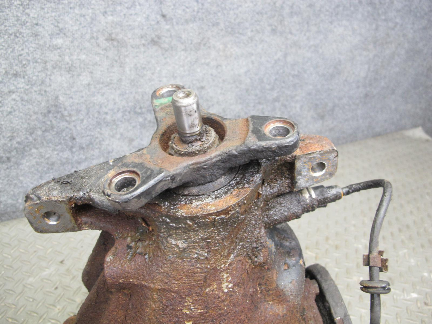 86-91 Mercedes W126 560SEC 560SEL Rear Differential Carrier 2.47 Ratio OEM