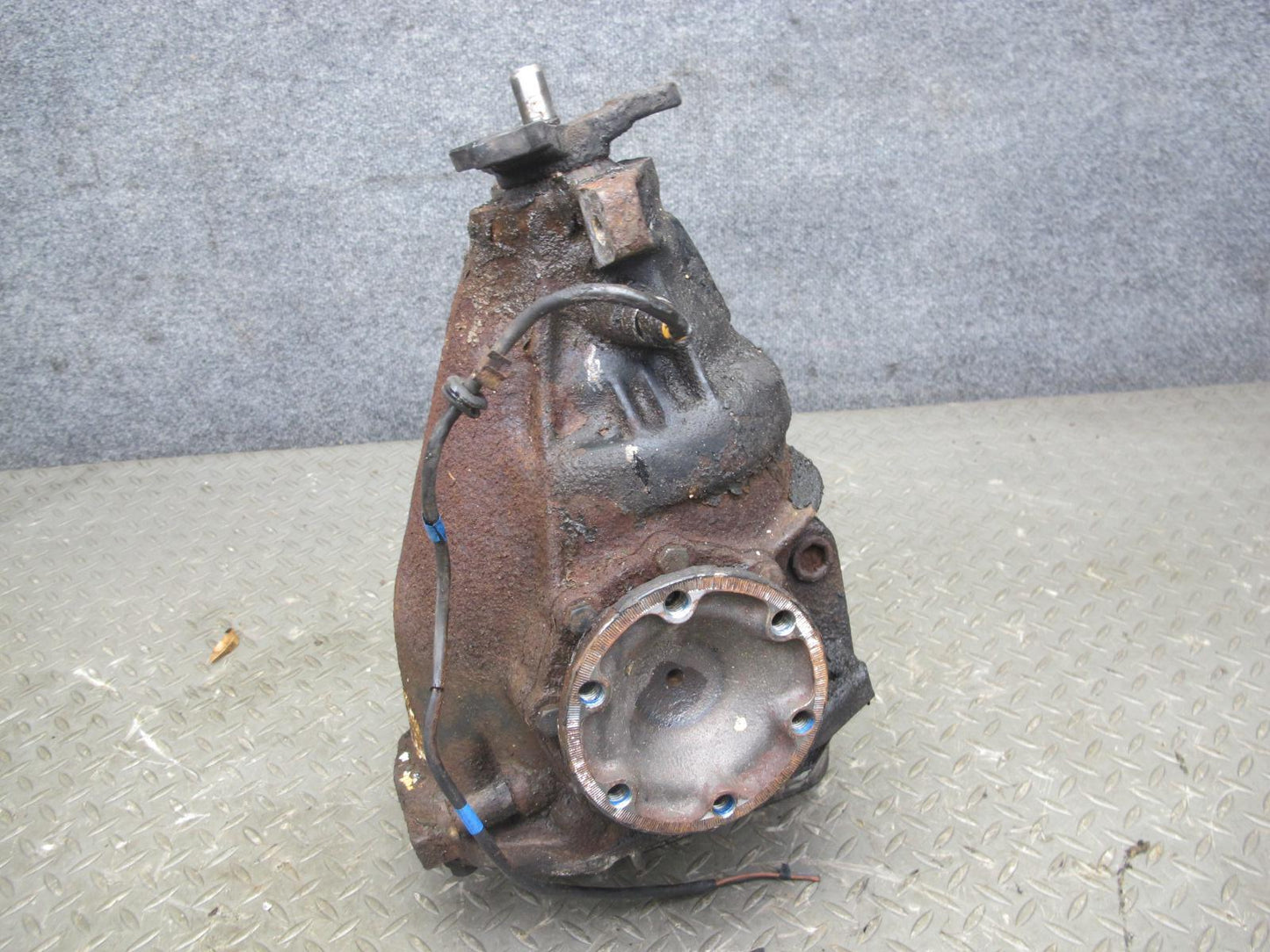 86-91 Mercedes W126 560SEC 560SEL Rear Differential Carrier 2.47 Ratio OEM
