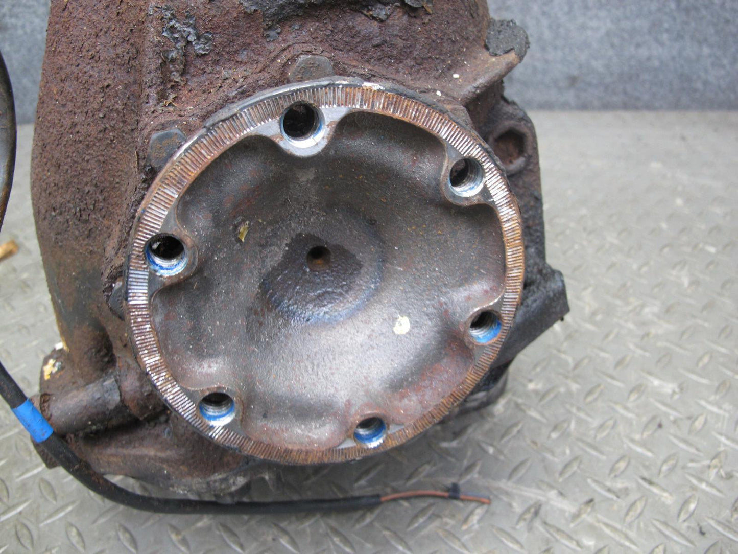 86-91 Mercedes W126 560SEC 560SEL Rear Differential Carrier 2.47 Ratio OEM
