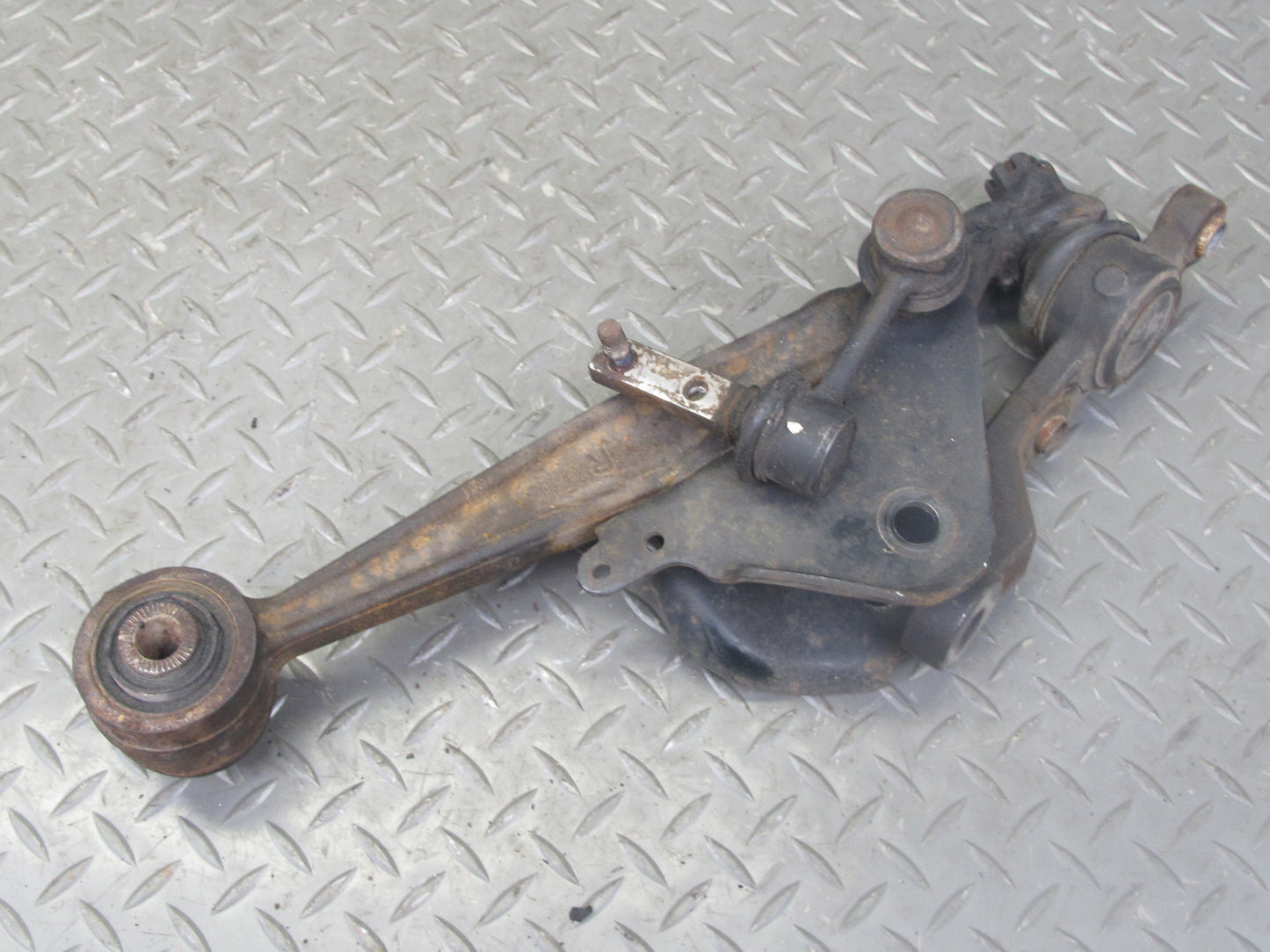 98-05 Lexus JZS160L GS400 GS430 GS300 Front Right Lower Control Arm w Link OEM