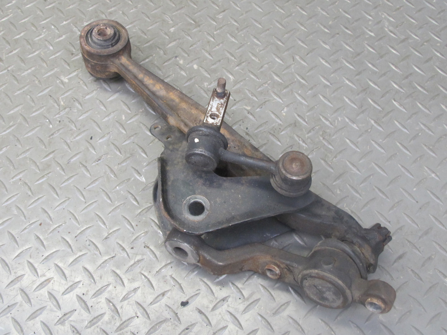 98-05 Lexus JZS160L GS400 GS430 GS300 Front Right Lower Control Arm w Link OEM