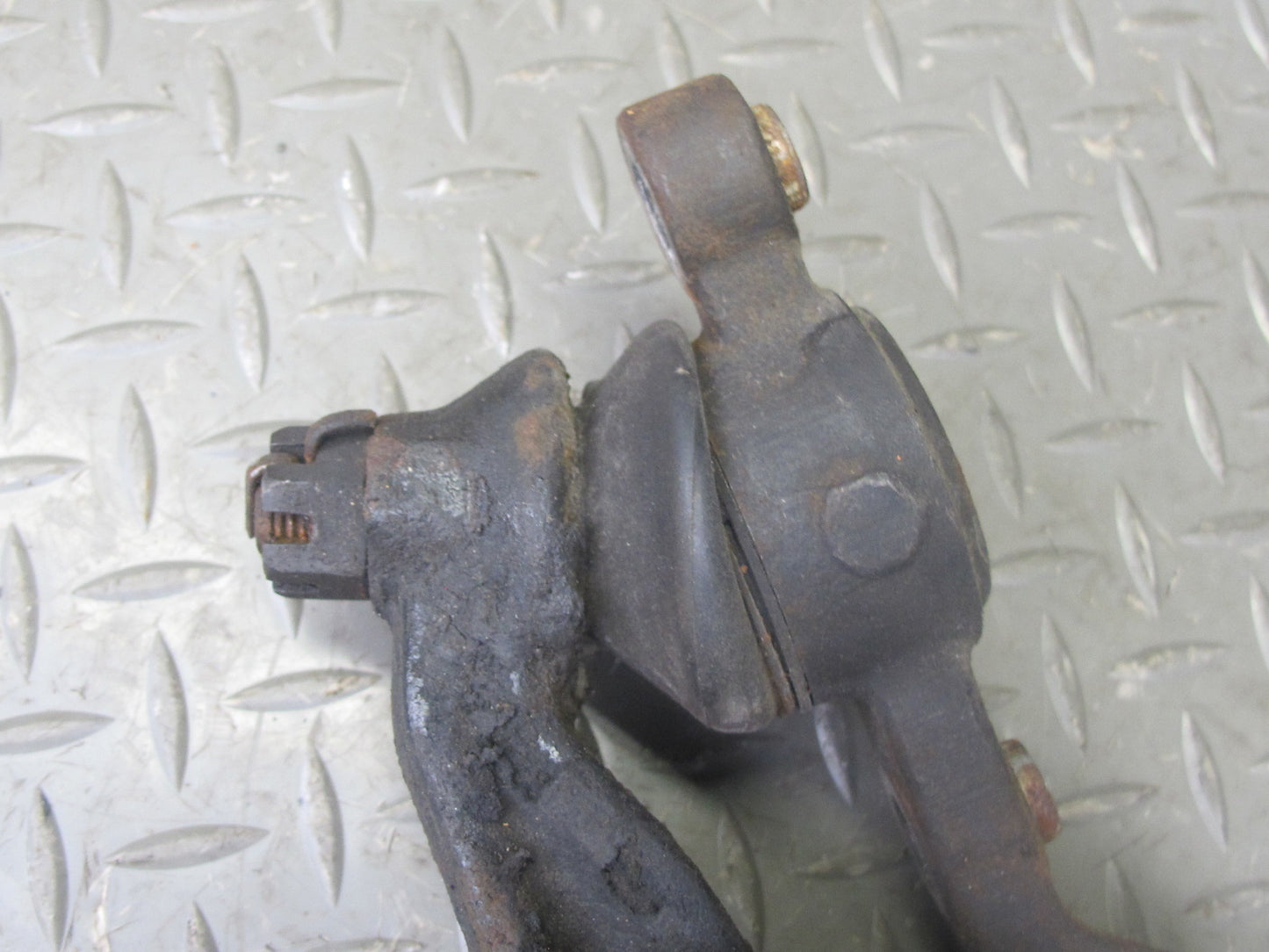 98-05 Lexus JZS160L GS400 GS430 GS300 Front Right Lower Control Arm w Link OEM