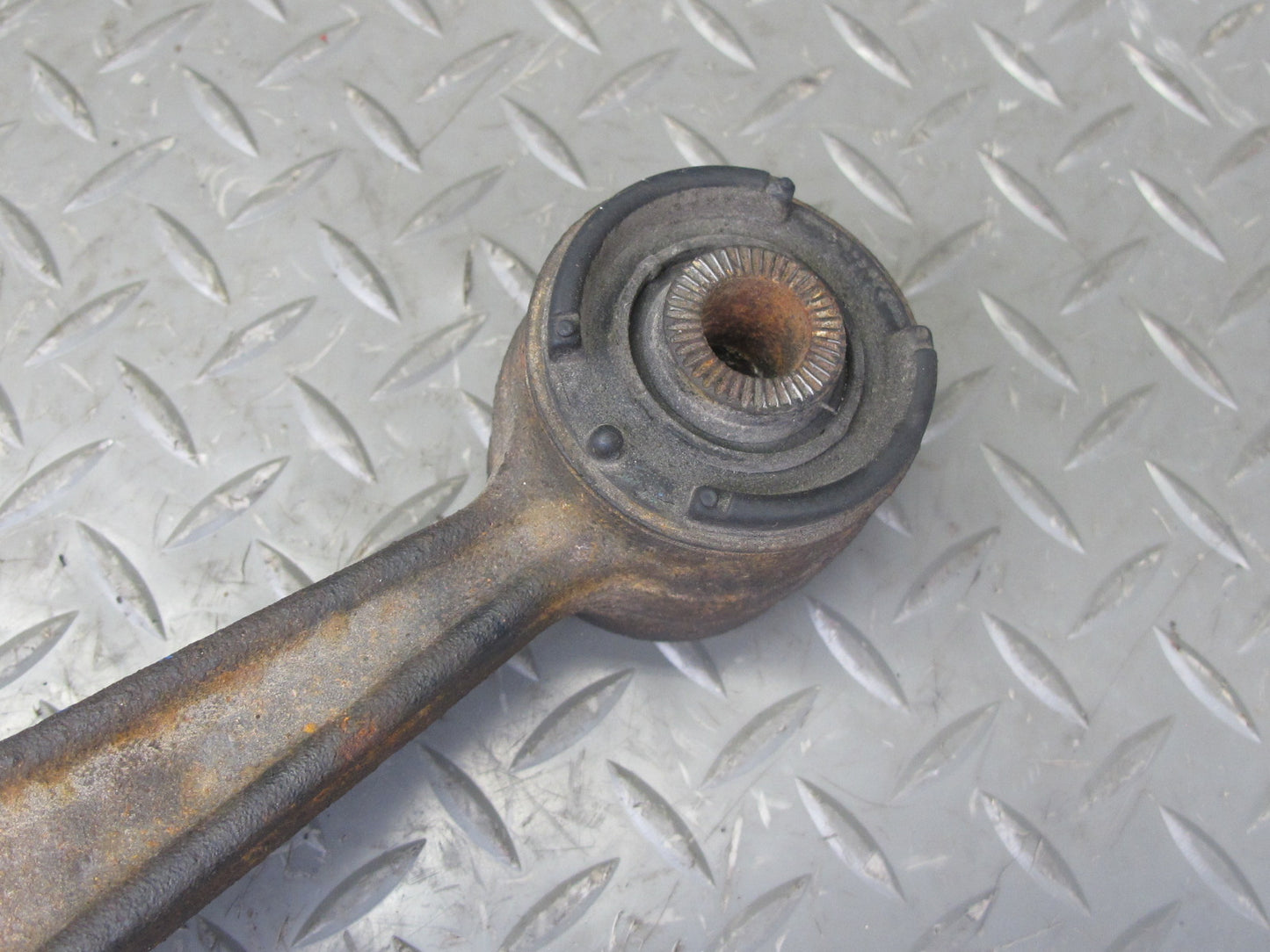 98-05 Lexus JZS160L GS400 GS430 GS300 Front Right Lower Control Arm w Link OEM