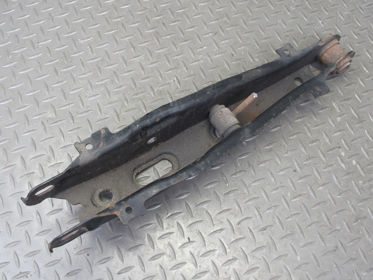 98-05 Lexus JZS160L GS400 GS430 GS300 Set of 3 Rear Left Control Arm OEM