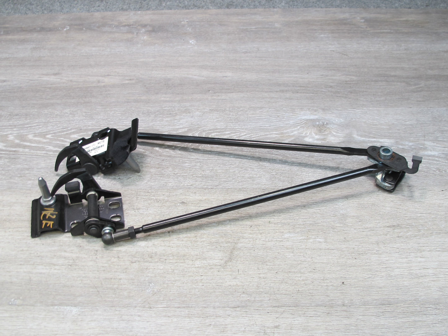 10-19 Nissan Z34 370Z Covertible Front TOP Header Lock Latch Mechanizm OEM