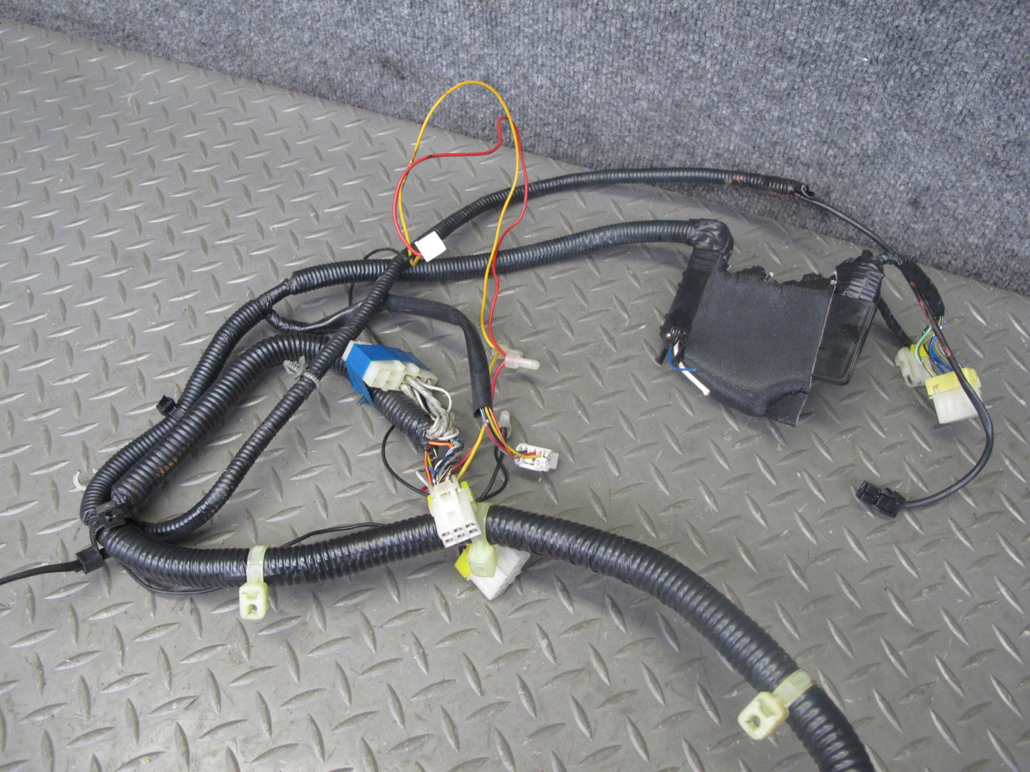92-93 Nissan Z32 300ZX VG30DE NON Turbo M/T Engine Bay Wire Wiring Harness OEM