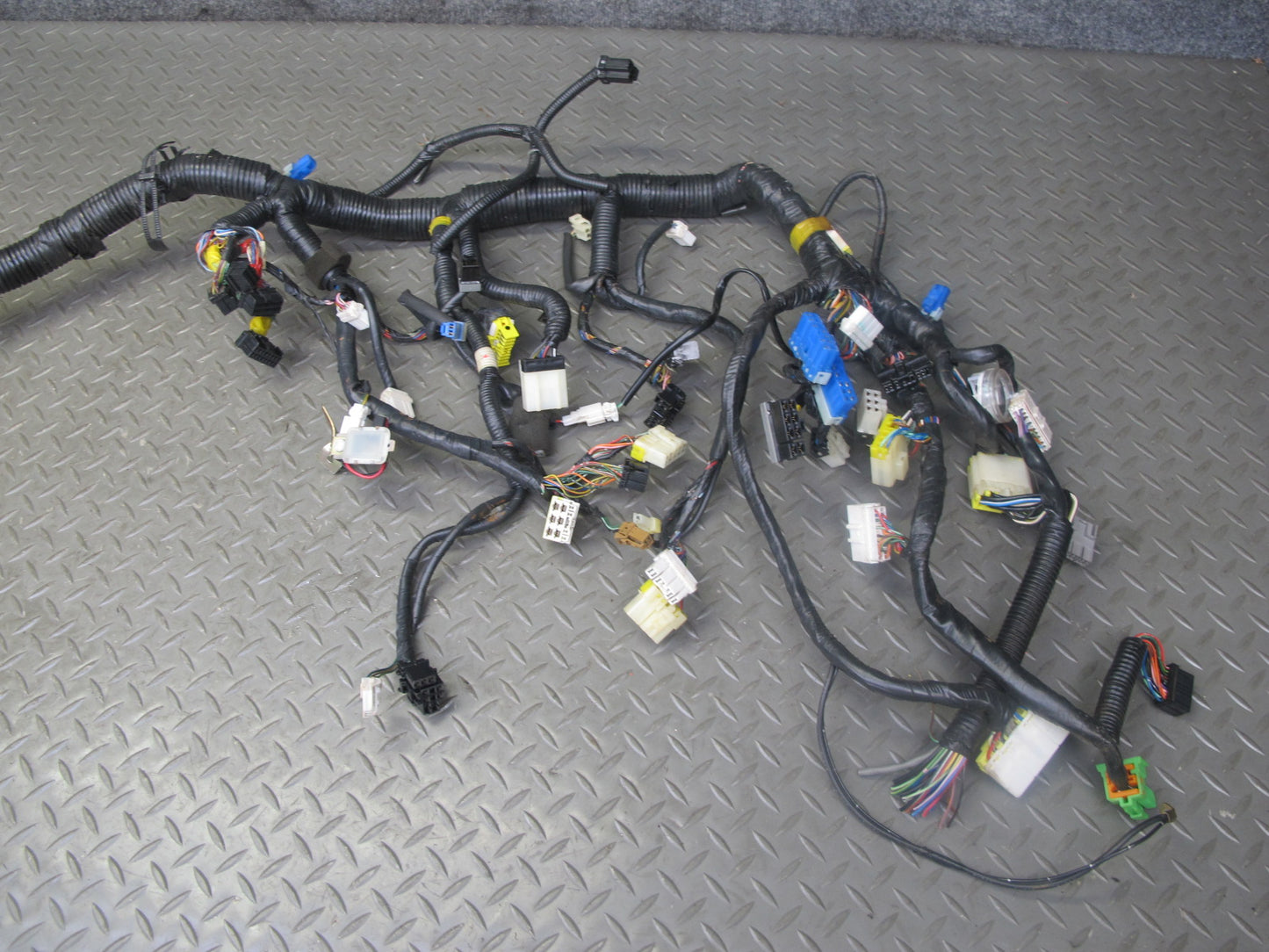 92-93 Nissan Z32 300ZX VG30DE NON Turbo M/T Engine Bay Wire Wiring Harness OEM