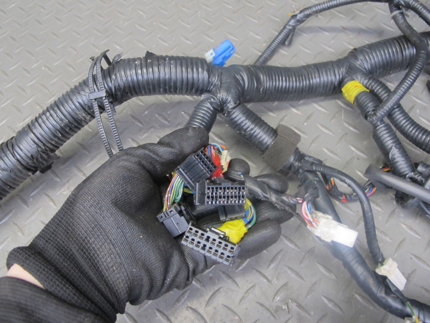 92-93 Nissan Z32 300ZX VG30DE NON Turbo M/T Engine Bay Wire Wiring Harness OEM