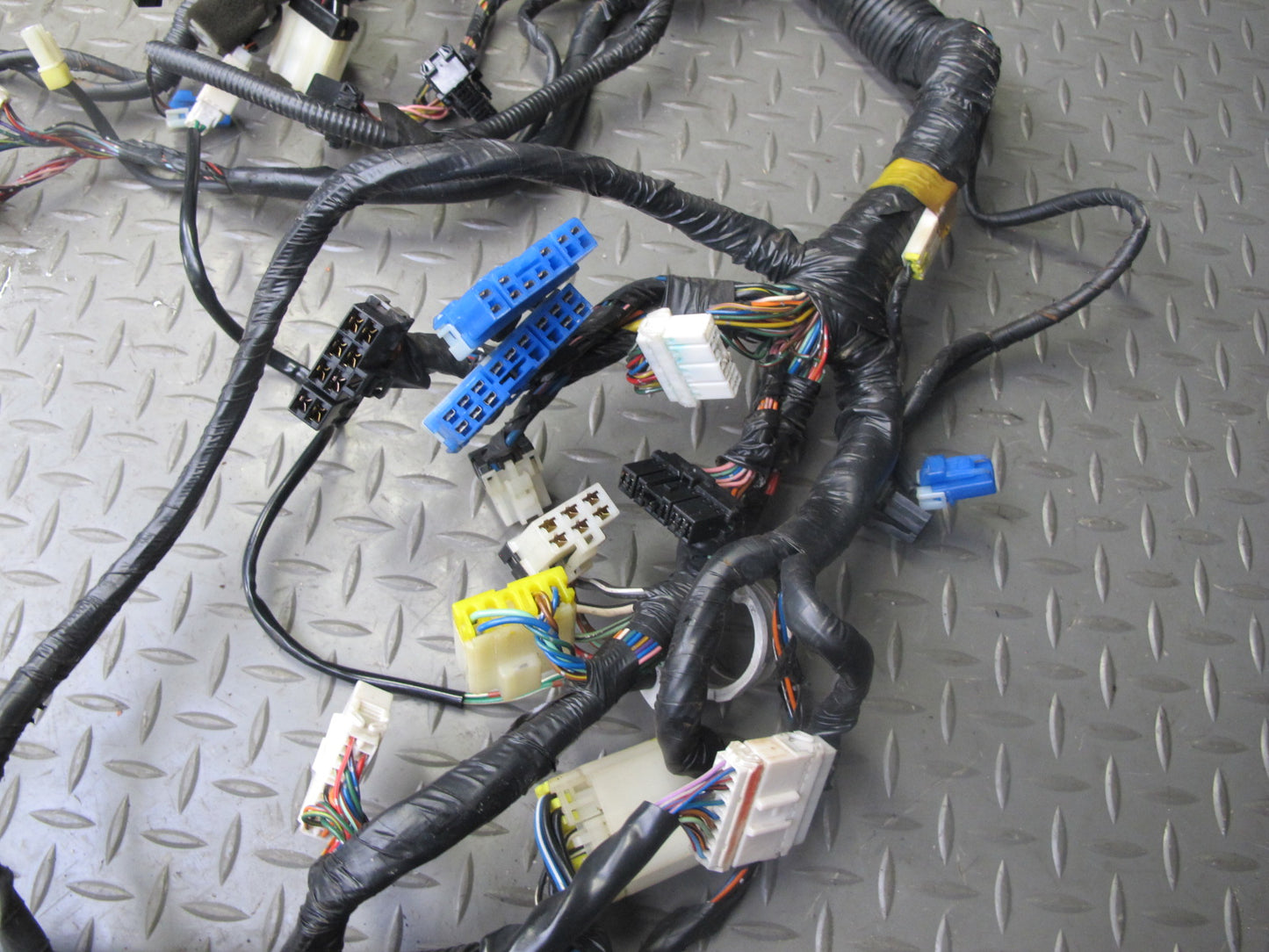 92-93 Nissan Z32 300ZX VG30DE NON Turbo M/T Engine Bay Wire Wiring Harness OEM