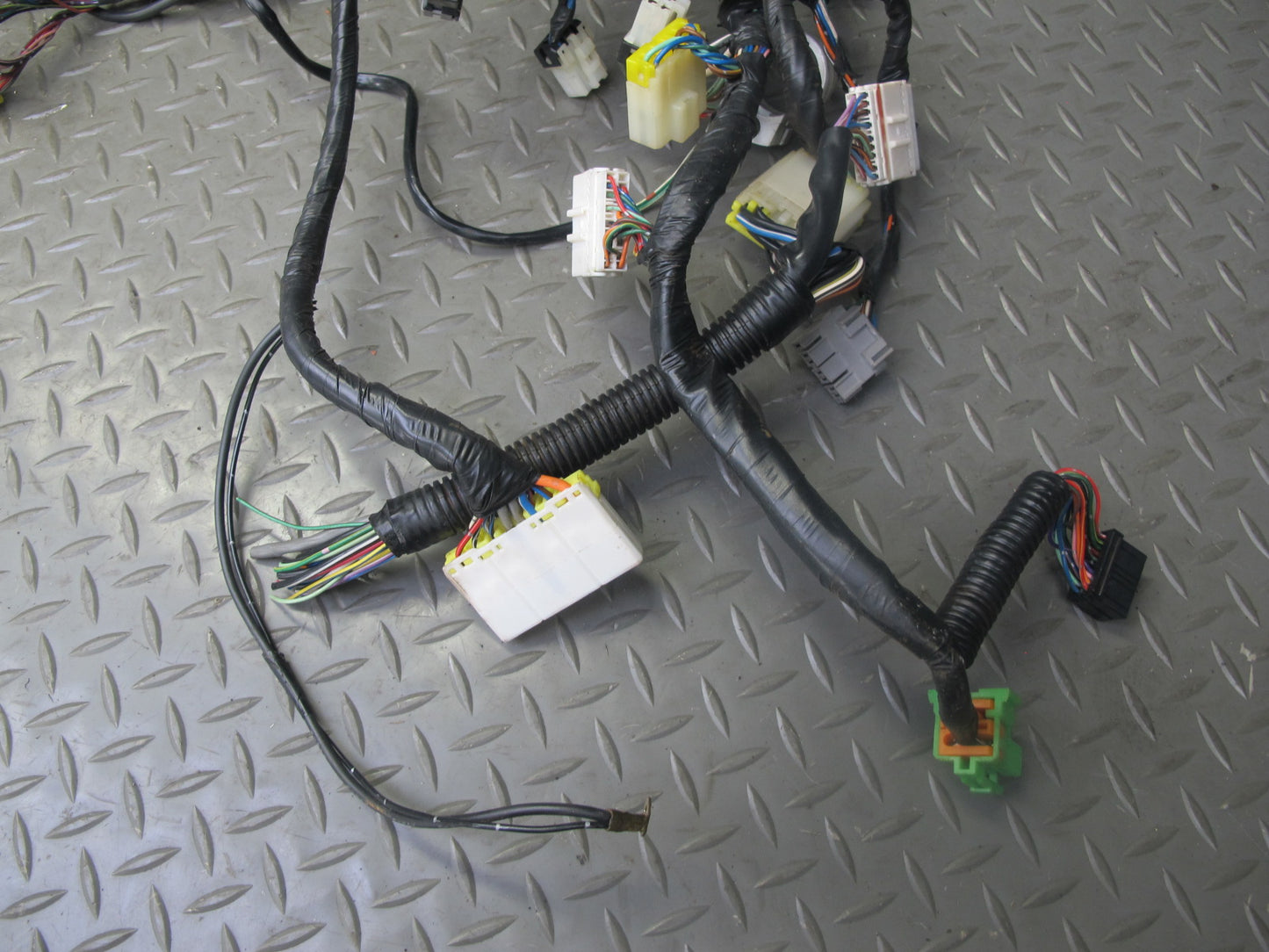 92-93 Nissan Z32 300ZX VG30DE NON Turbo M/T Engine Bay Wire Wiring Harness OEM