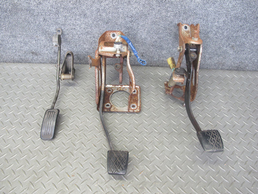85-89 Toyota MR2 M/T Manual Transmission Gas Clutch Brake Pedal Set OEM