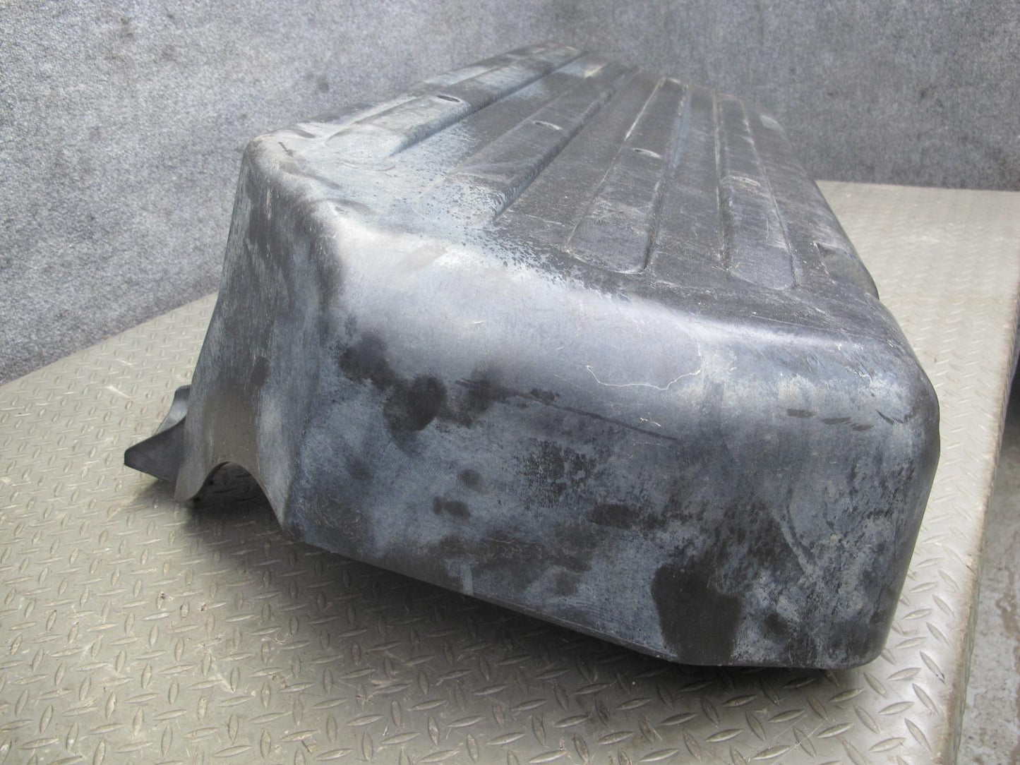 2003-2009 Hummer H2 6.0L Fuel Tank Lower Guard Splash Shield Cover