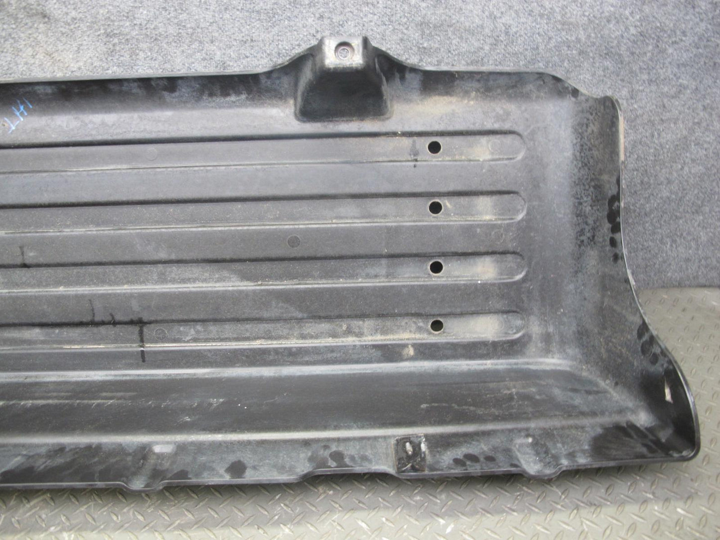 2003-2009 Hummer H2 6.0L Fuel Tank Lower Guard Splash Shield Cover