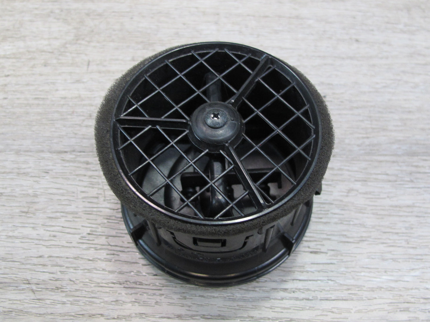 09-20 Nissan 370Z Z34 Left Driver Door Air Vent Deflector 68750-85F00 OEM