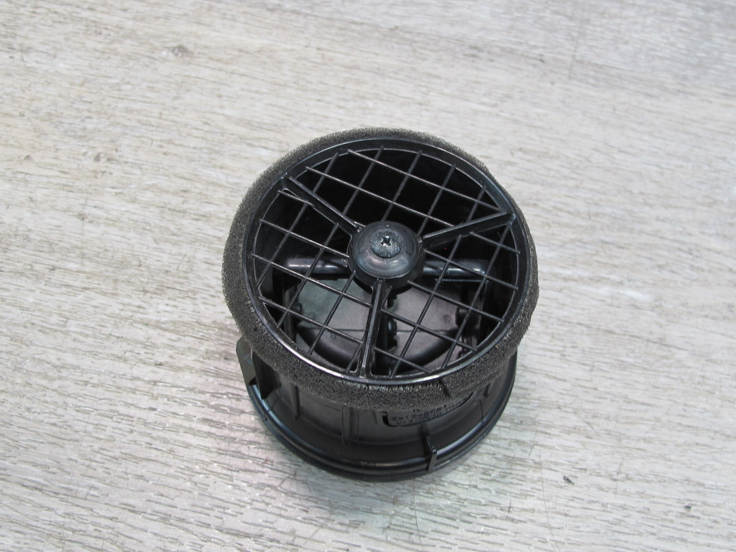 09-20 Nissan 370Z Z34 Right Passenger Door Air Vent Deflector 68750-85F00 OEM