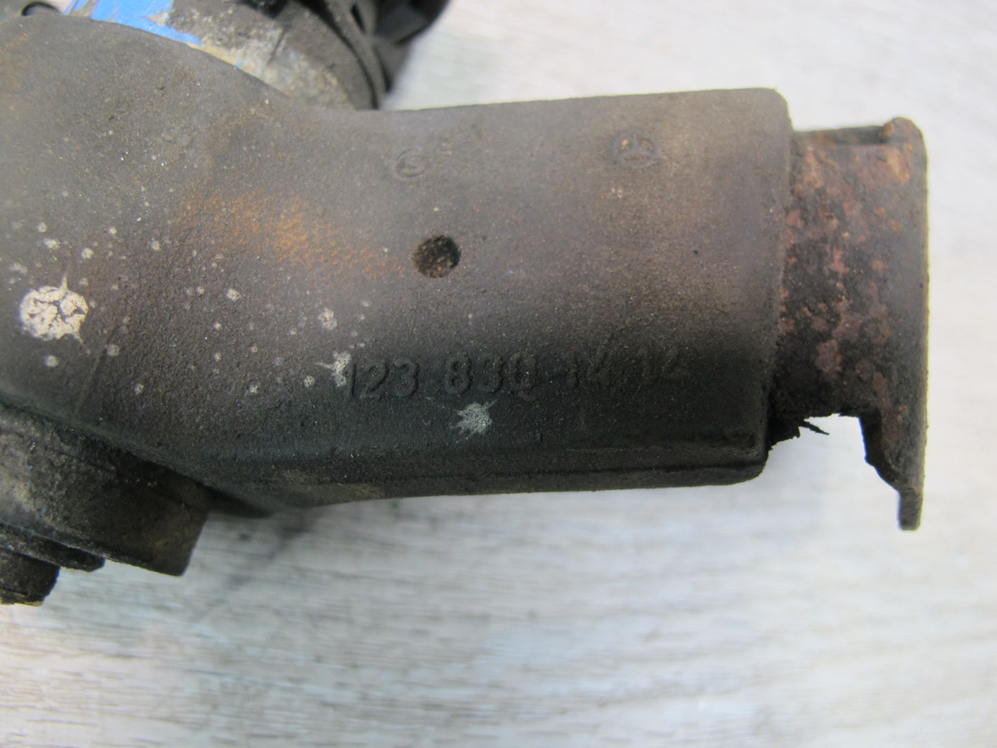 75-85 Mercedes W123 Auxiliary AUX Coolant Water Recirculation Pump OEM