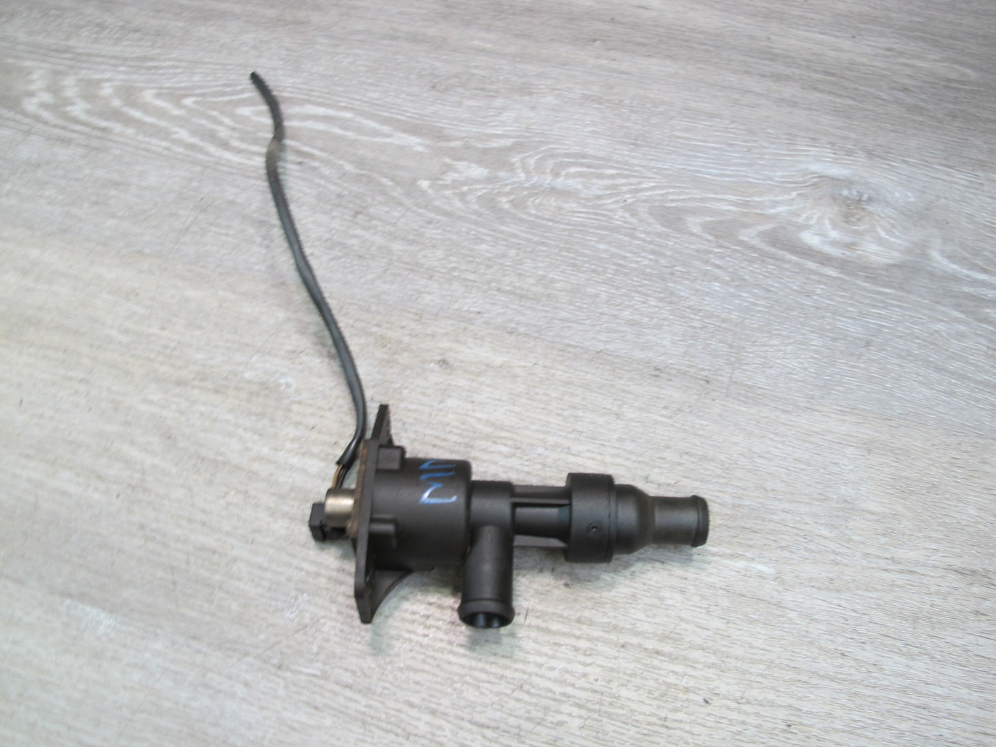 75-85 Mercedes W123 Heater Control Water Valve OEM