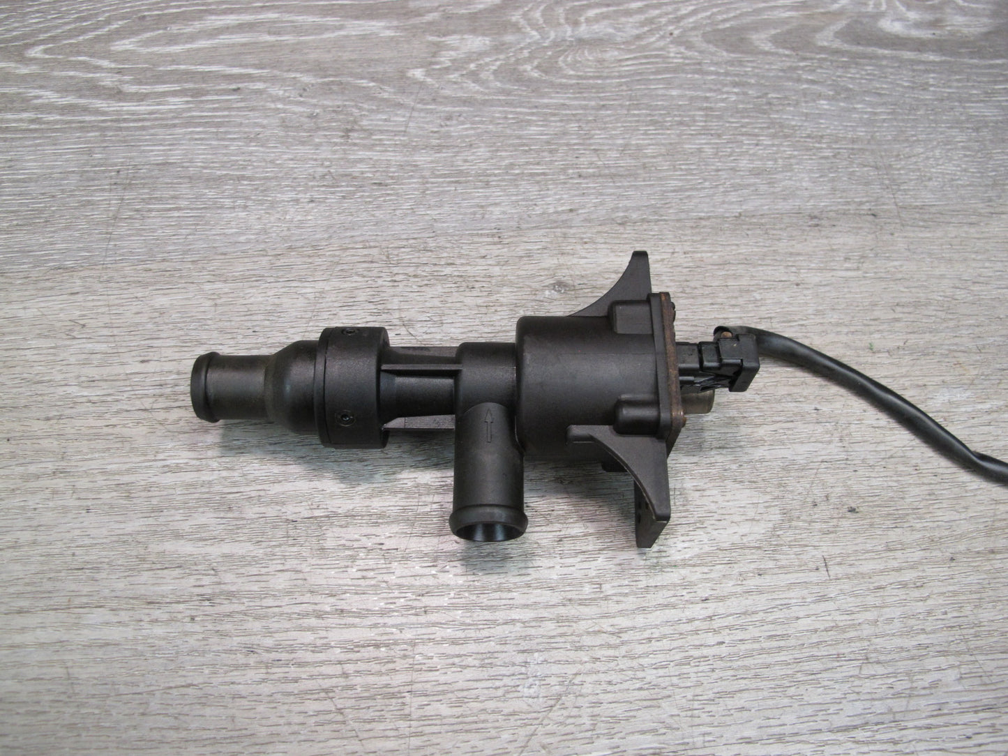 75-85 Mercedes W123 Heater Control Water Valve OEM