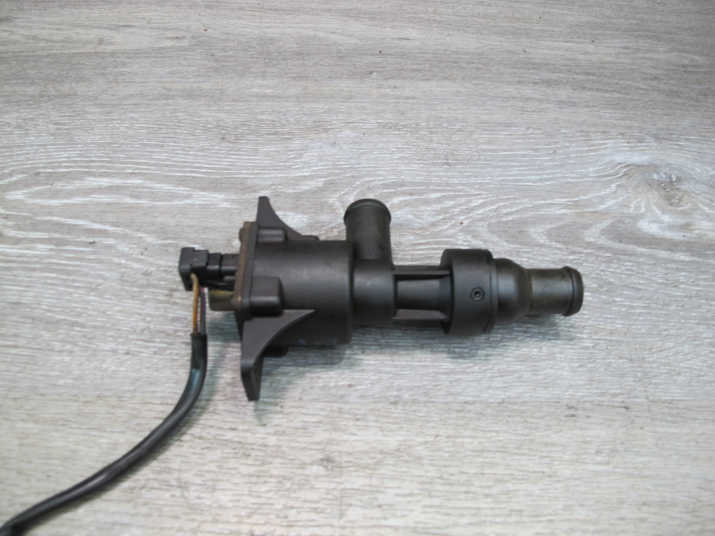 75-85 Mercedes W123 Heater Control Water Valve OEM