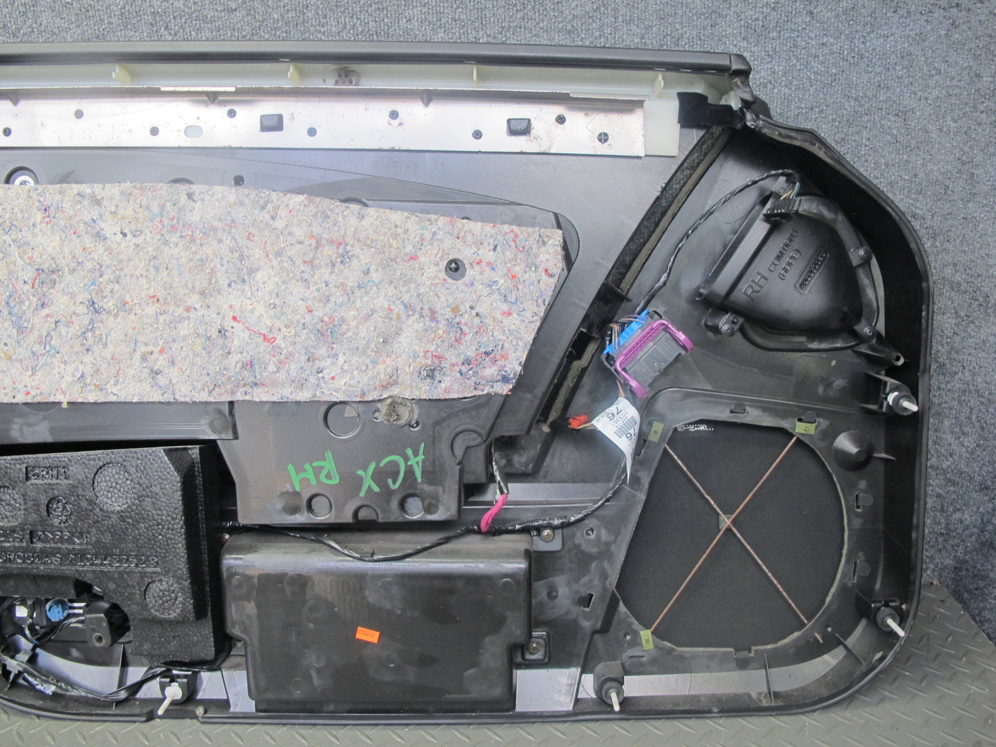 2004-2008 Cadillac XLR Front Left & Right Side Interior Door Panel Black Set
