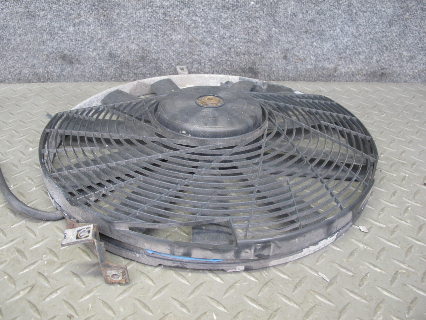 86-91 Mercedes W126 Engine Cooling Fan Motor OEM