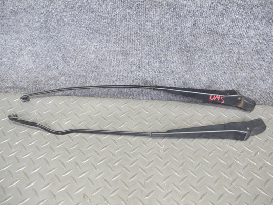 86-91 Mercedes W126 Set of 2 Front Left & Right Windshield Wiper Arm OEM
