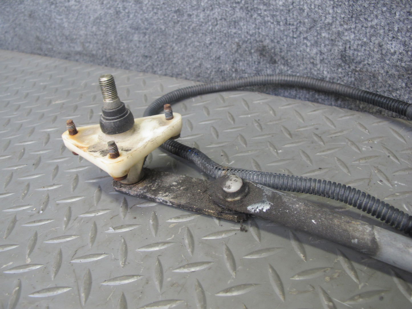 90-96 Nissan Z32 300ZX 2+0 Windshield Wiper Transmission Linkage w Motor OEM