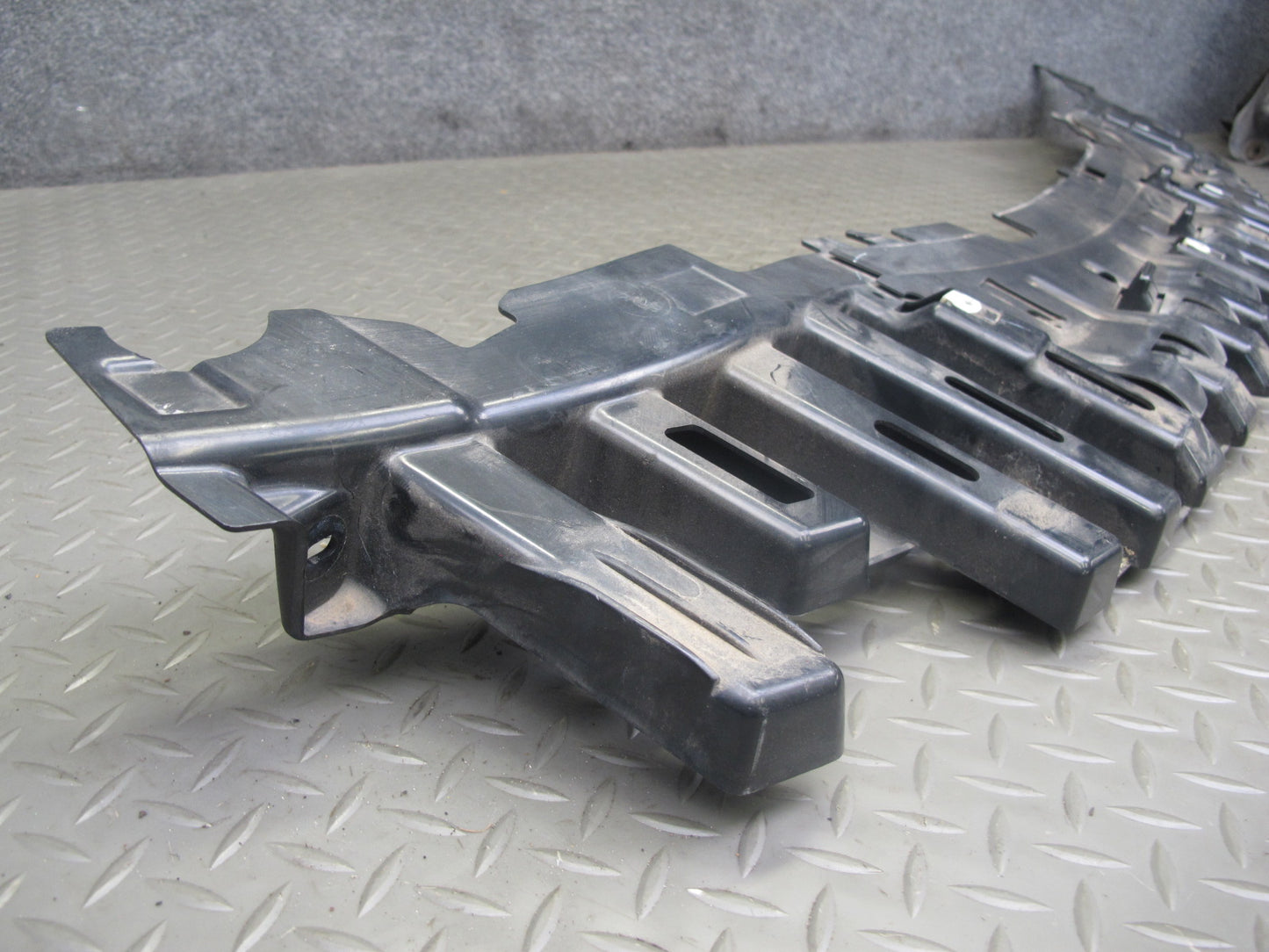 2013-2017 Range Rover L405 Front Bumper Support Mount Bracket CK52-17A793-AA