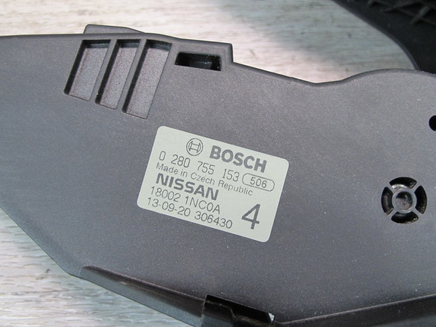 09-20 Nissan Z34 370Z Base Gas Accelerator Throttle Pedal 18002-1NC0A OEM