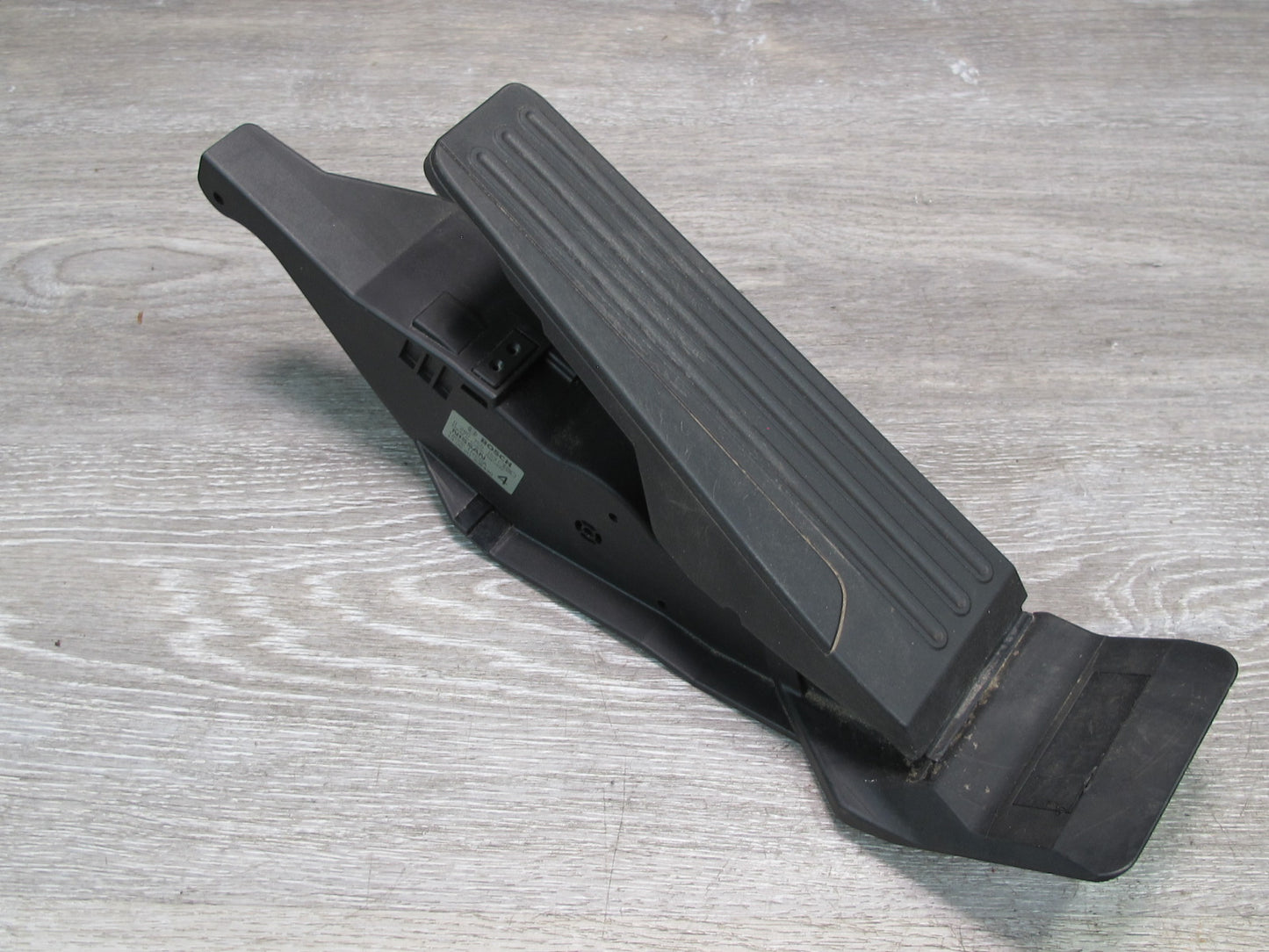 09-20 Nissan Z34 370Z Base Gas Accelerator Throttle Pedal 18002-1NC0A OEM