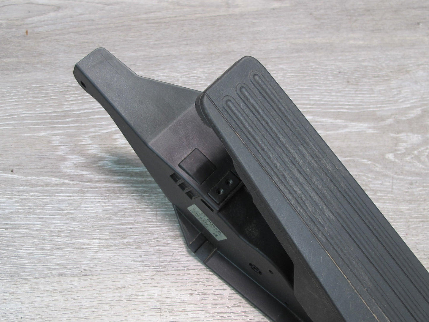 09-20 Nissan Z34 370Z Base Gas Accelerator Throttle Pedal 18002-1NC0A OEM