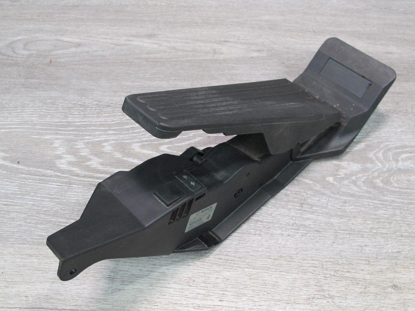 09-20 Nissan Z34 370Z Base Gas Accelerator Throttle Pedal 18002-1NC0A OEM