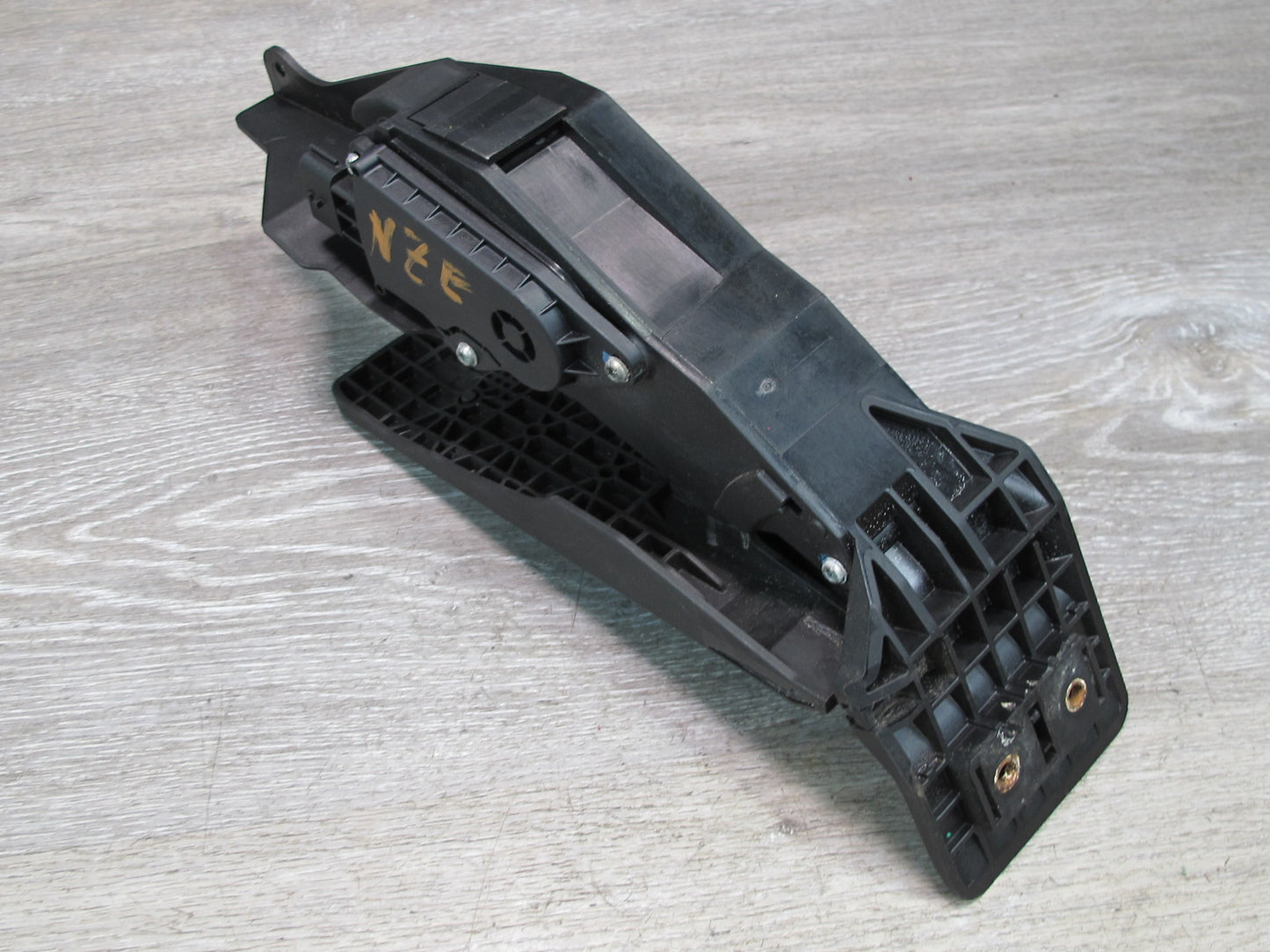 09-20 Nissan Z34 370Z Base Gas Accelerator Throttle Pedal 18002-1NC0A OEM