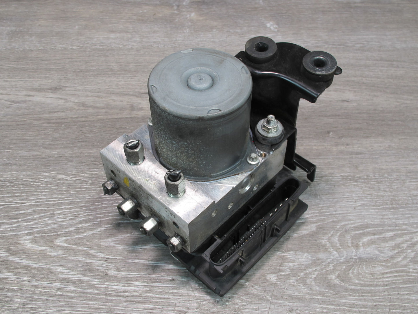 13-14 Nissan Z34 370Z A/T Convertible ABS Anti-lock Brake Pump Module Unit OEM