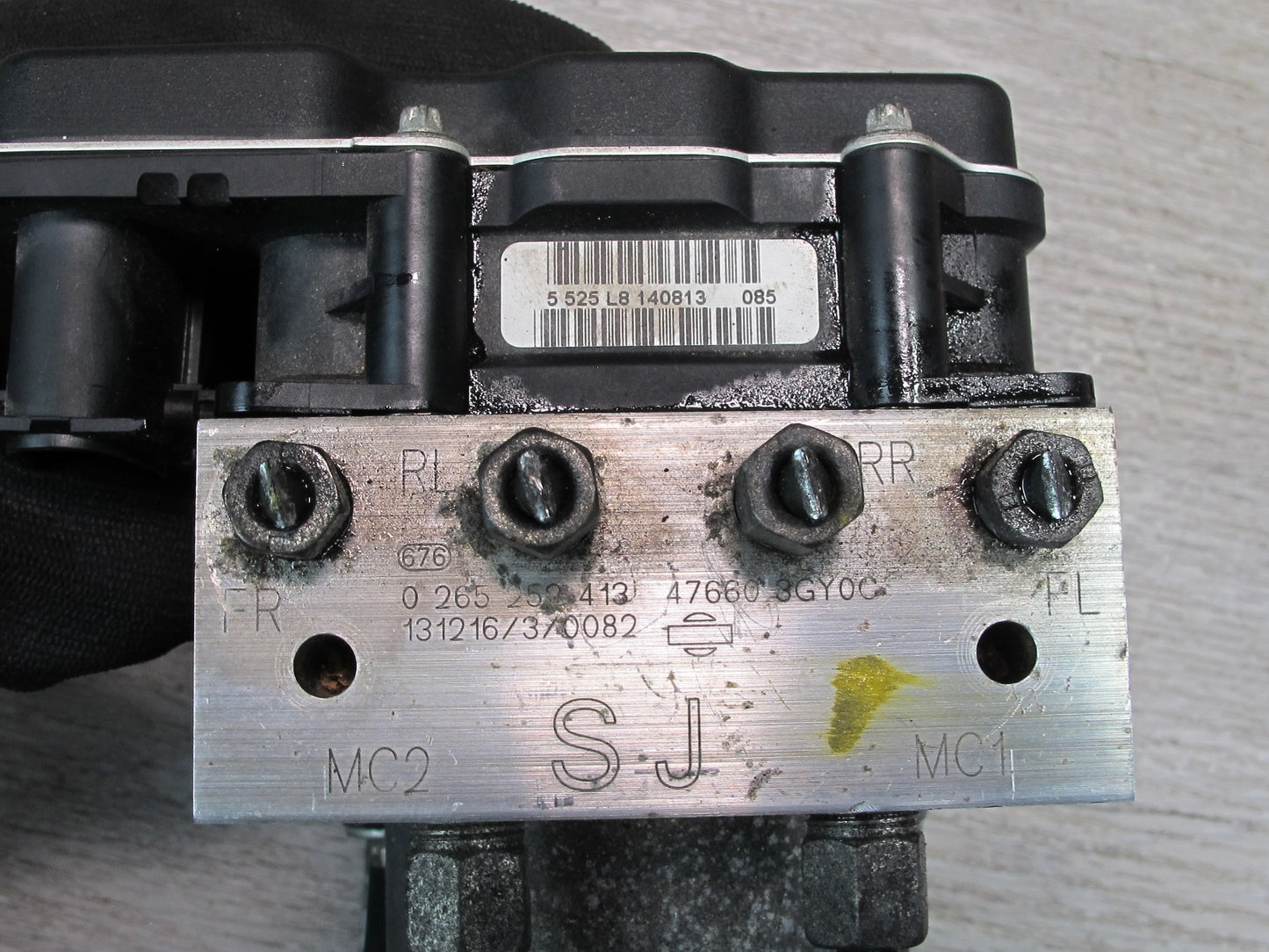 13-14 Nissan Z34 370Z A/T Convertible ABS Anti-lock Brake Pump Module Unit OEM