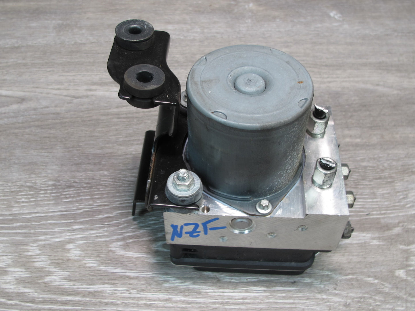 13-14 Nissan Z34 370Z A/T Convertible ABS Anti-lock Brake Pump Module Unit OEM