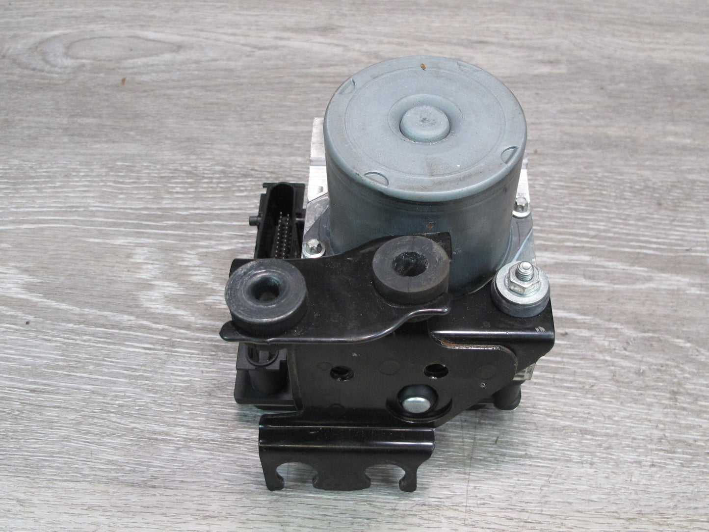 13-14 Nissan Z34 370Z A/T Convertible ABS Anti-lock Brake Pump Module Unit OEM