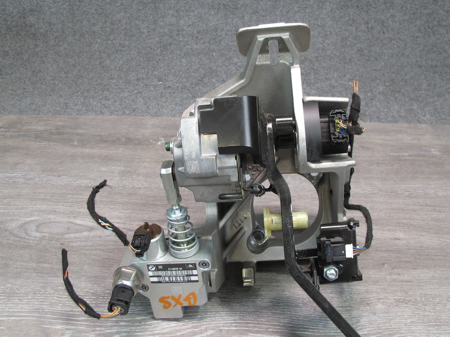2010-2011 BMW E72 X6 Hybrid Brake Stop Pedal Assembly 6788839