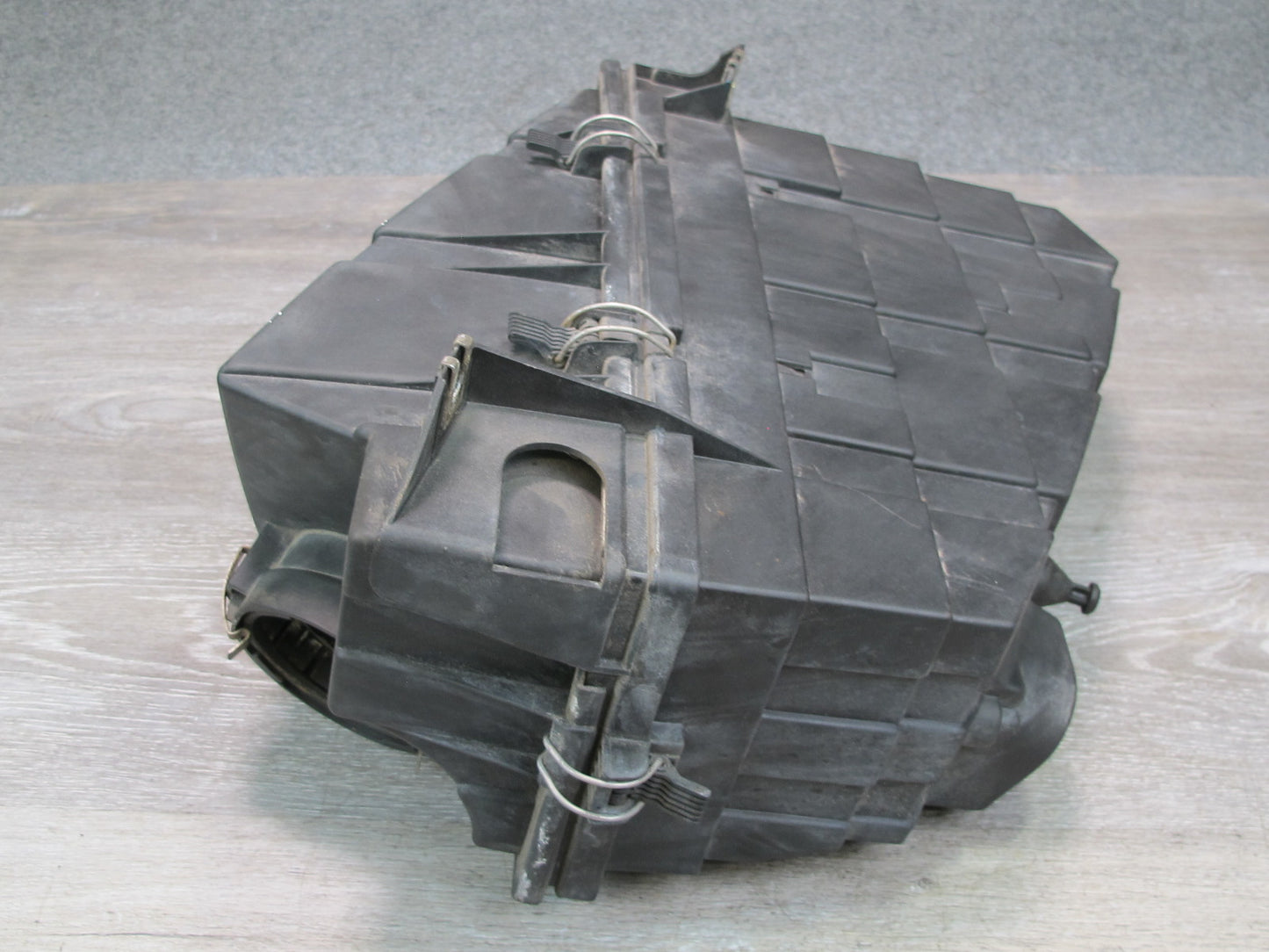 94-99 Mercedes W140 S320 Air Intake Cleaner Filter Box Assembly OEM