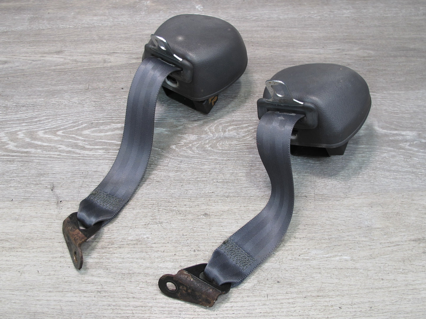 91-99 MITSUBISHI 3000GT REAR RIGHT & LEFT SIDE SEATBELT RETRACTOR SET OEM