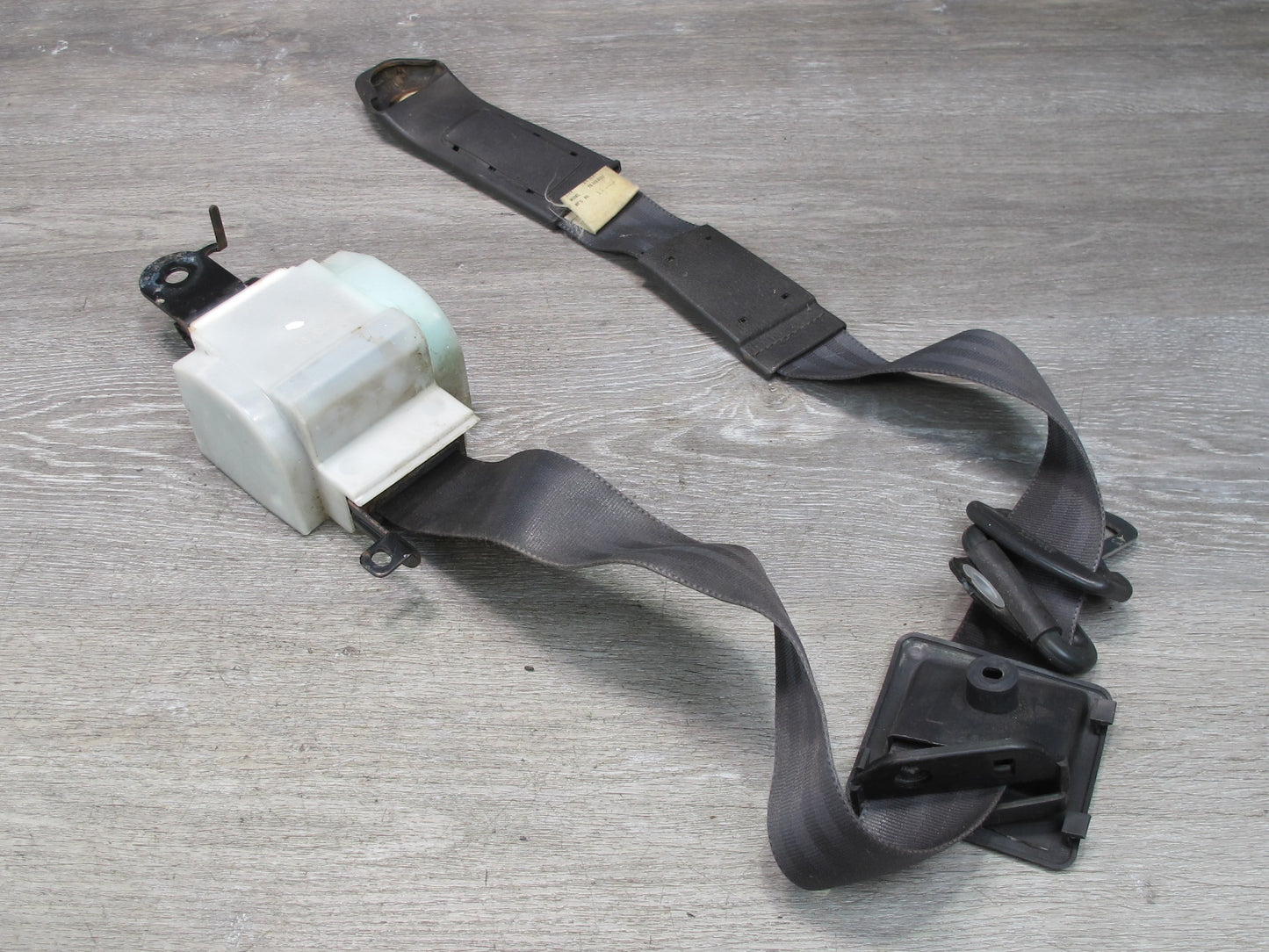 91-99 MITSUBISHI 3000GT FRONT RIGHT & LEFT SIDE SEATBELT RETRACTOR SET OEM