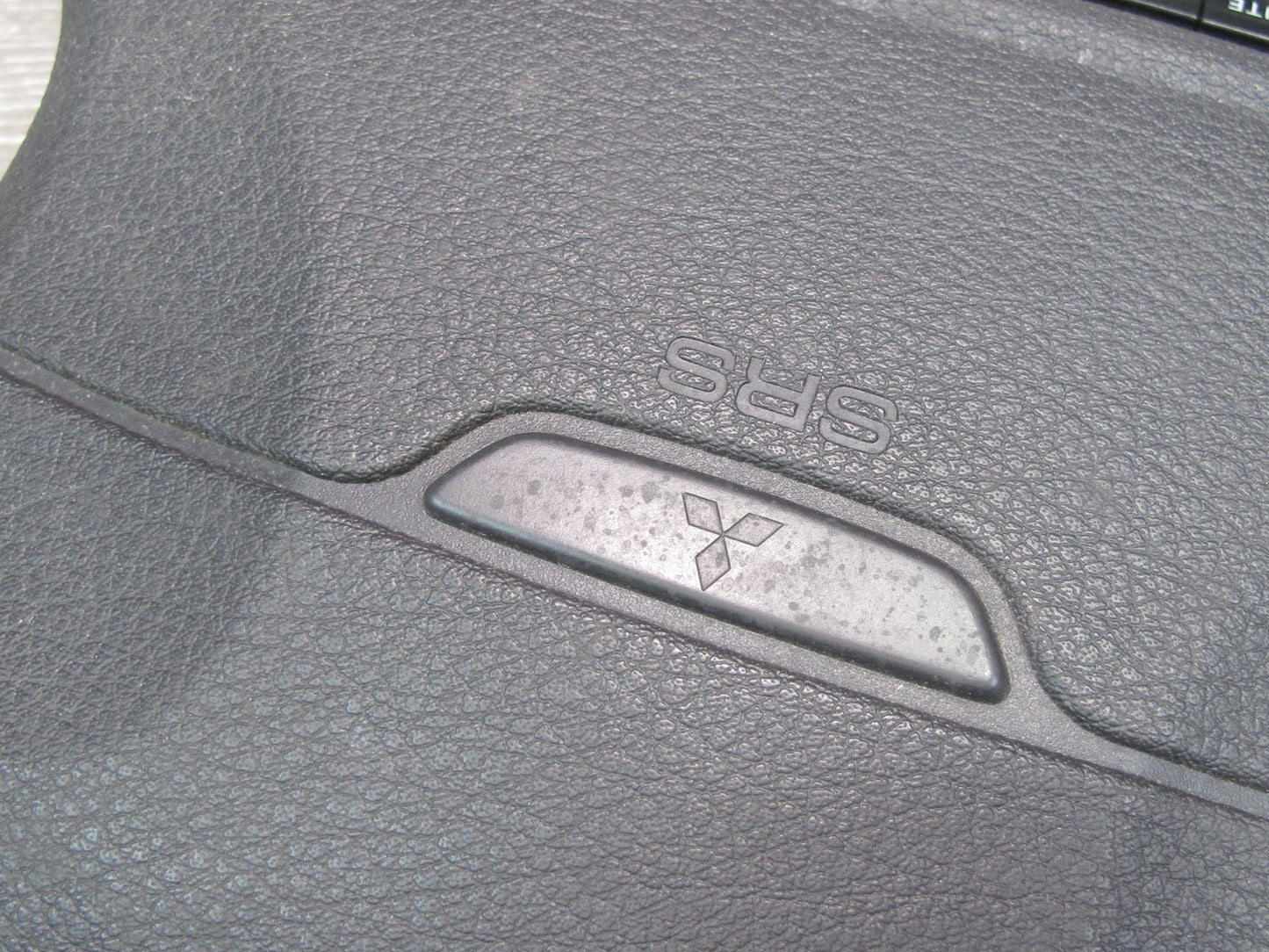 91-93 MITSUBISHI 3000GT FRONT LEFT DRIVER SIDE STEERING WHEEL SRS AIRBAG OEM