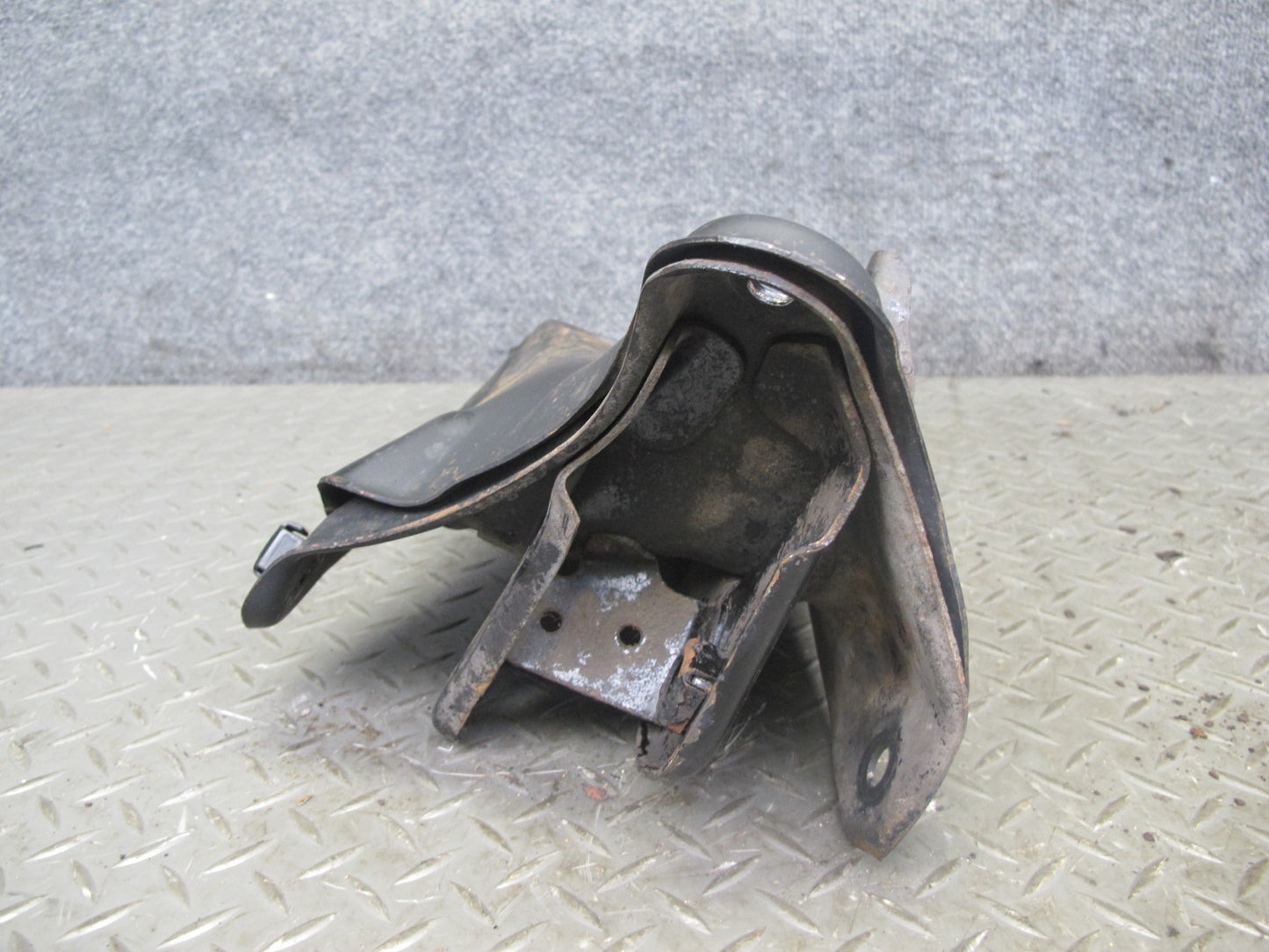 85-89 Toyota MR2 AW15 Rear Suspension Sub Frame Mount Bracket Support Set OEM