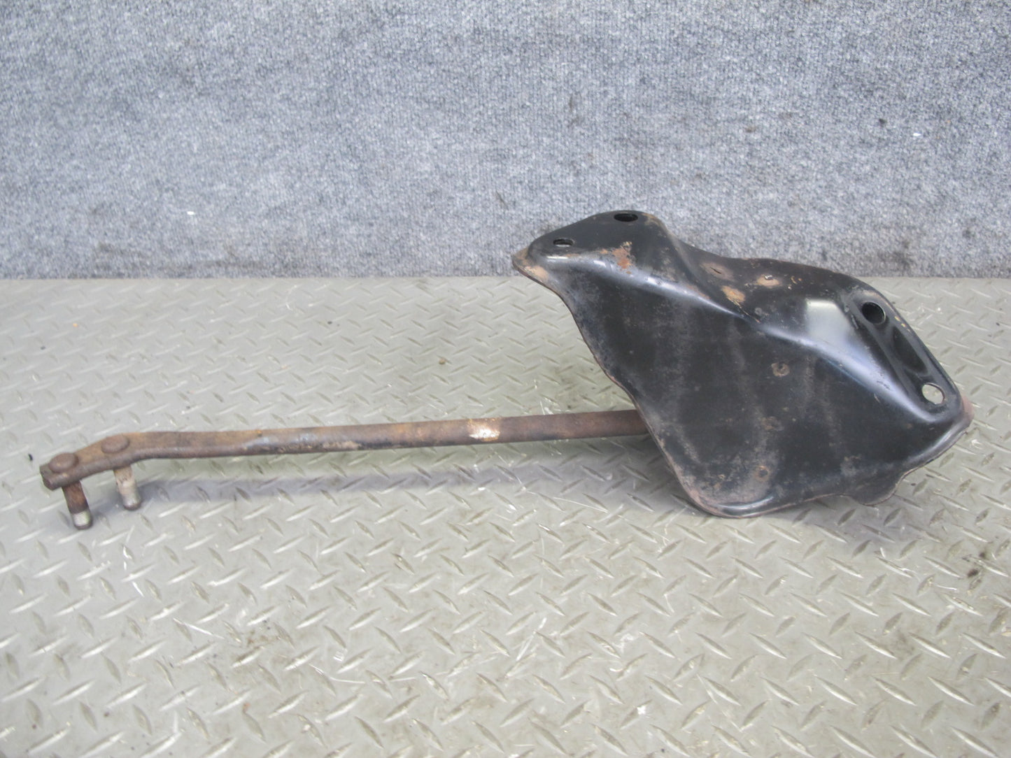 85-89 Toyota MR2 Front Left Suspension Lower Control Arm & Strut Rod Set 83K OEM