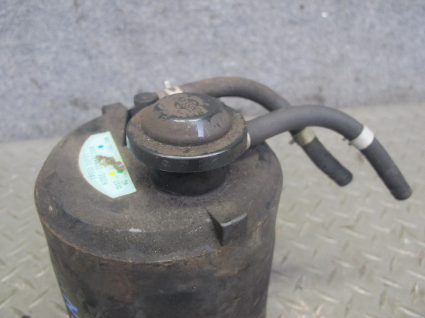 90-95 Nissan 300ZX Z32 NA Fuel Evap Vapor Charcoal Canister 14950-30P01 OEM
