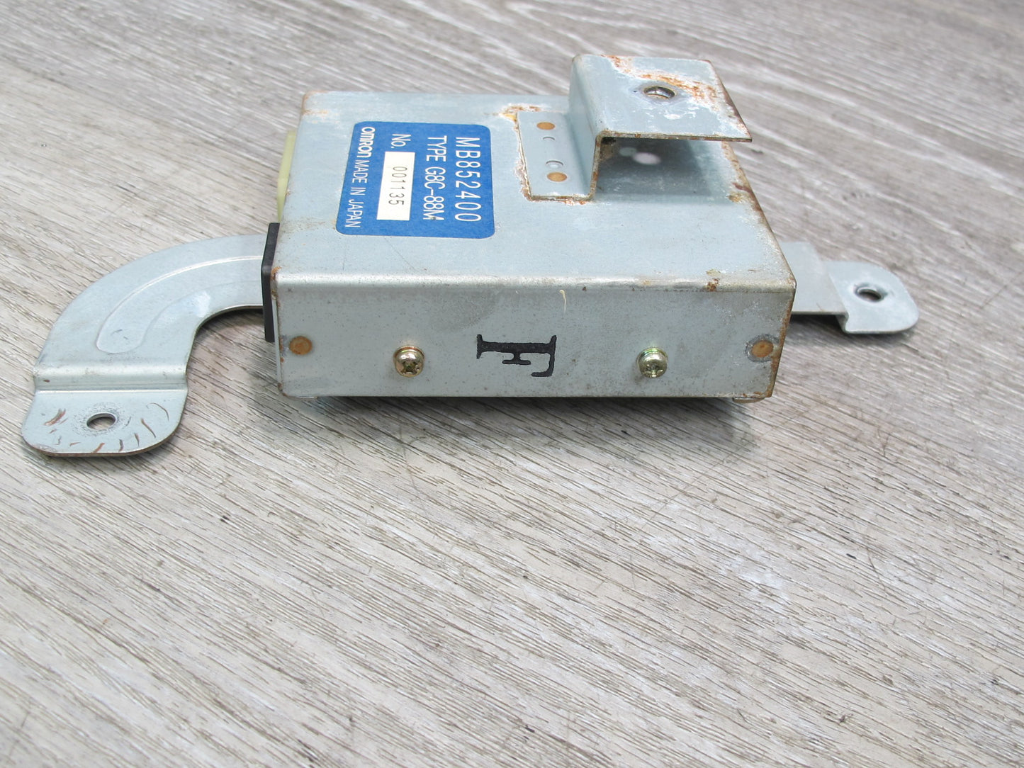 91-96 Mitsubishi 3000GT Active Aero Spoiler Control Module MB852400 OEM